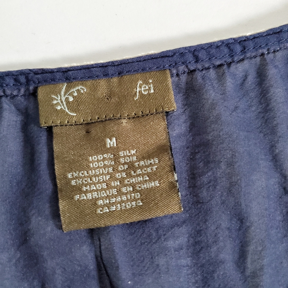 ANTHROPOLOGIE Fei Navy Silk Lace Trim Top M - Picture 2 of 6